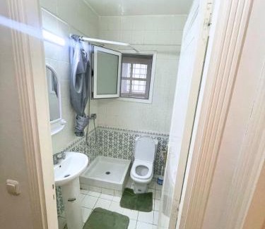 Ennasr Apartment | Studio meublé avec Wi-Fi, Rez-de-chaussée centre Ennasr, rue Hedi Nouira