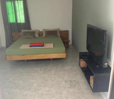 Mbour House | Studio meublé Climatisé indépendant