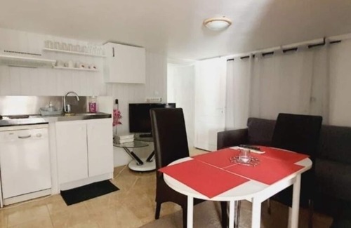 La Ferte-Gaucher Apartment | Studio Meublé Avec Piscine