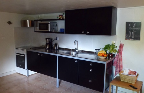 Sagries Apartment | Studio meublé de vacances, very quiet in nature and culture ancient and modern