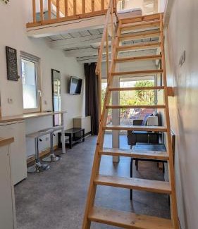 Stockfeld Apartment | Studio Mezzanine Chez Papou, Ville et Forêt