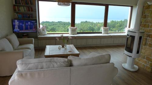 Łecze House | Studio na "Tęczowym Wzgórzu"