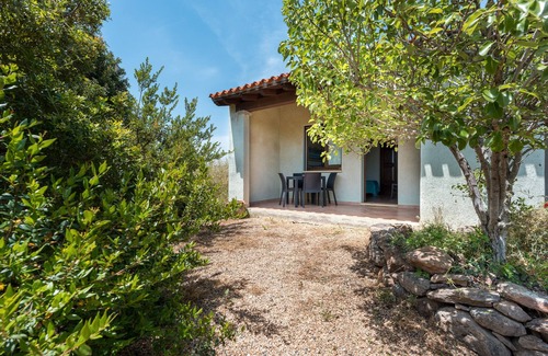 Orosei Apartment | Studio 'Osalla' with Mountain View, Wi-Fi and Air Conditioning