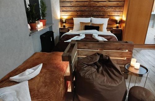Zgierz Apartment | Studio Pocztówka