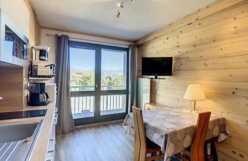 La Toussuire Apartment | Studio rénové 2 étoiles, 4 pers, parking, La Toussuire - FR-1-417-112