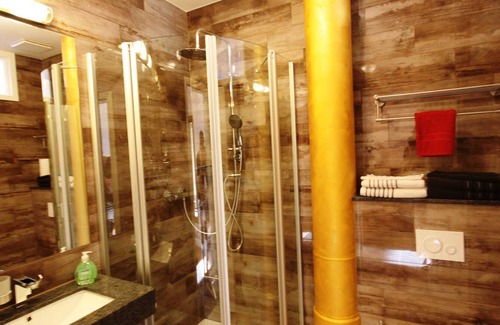 Neuschonefeld Apartment | Studio Rietzschke - Romantic Apartments in Leipzig, *2km to the city center*