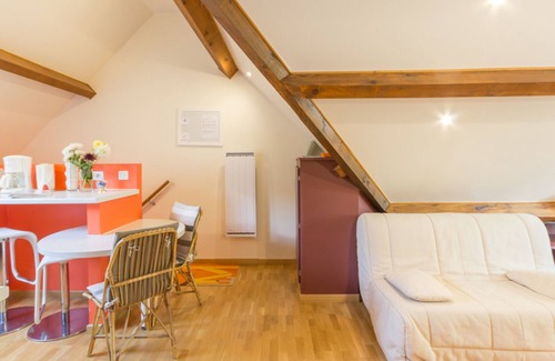 Rochefort-en-Yvelines Apartment | Studio Rochefort-en-Yvelines, studio flat, 2 persons