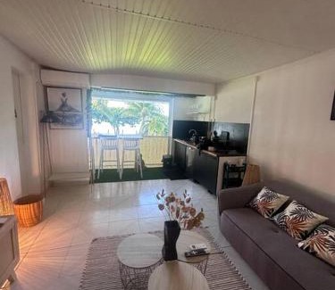 Morel Apartment | Studio Sagesse d’Elodie.