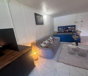 Morel Apartment | Studio Sagesse d’Elodie.