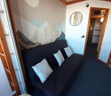 Aime Apartment | studio skis aux pieds