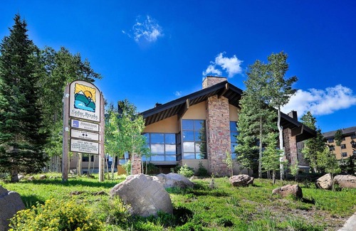 Brian Head Apartment | STUDIO SLEEPS 4 - CEDAR BREAKS LODGE-BRIAN HEAD- NEAR THUNDER MNTN MOTORSPORTS