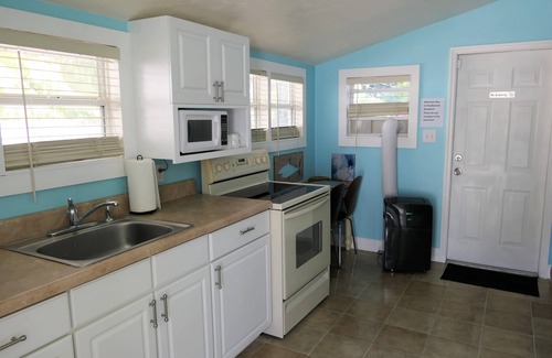 Altamont Manor Apartment | Studio Turtle in Fort Myers/Villa Barra