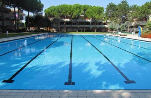 Bibione Apartment | Studio with direct access to the pool