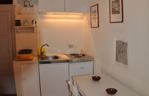 Marciana House | Studio with elegant furnishings