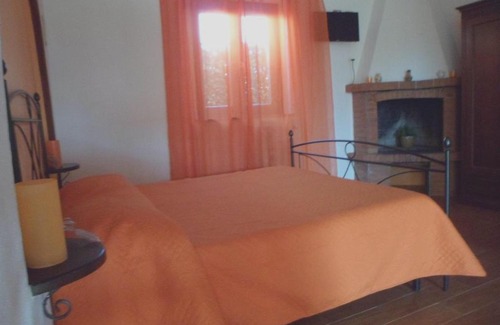 Pescia Romana Apartment | Studio with Terrace in Pescia Romana - 28 m² + Parking Included