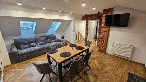 Komprachcice Apartment | Studio za Miastem