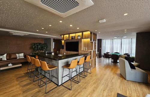 Zona Leste Apartment | Studios Tatuapé - Anália Franco, mobiliados com enxoval completo