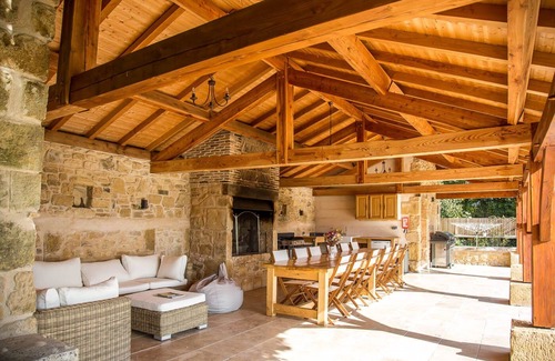 Saint-Sulpice-d'Excideuil House | Stunning Manor house, with pool set in 2 acres of enclosed gardens -sleeps 12