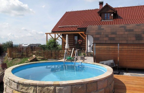 Uhlejov Villa | Stunning private villa for 24 guests with WIFI, private pool, TV, terrace and pets allowed