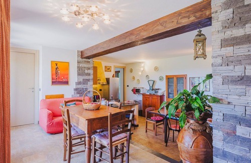 Velva Villa | Stunning private villa for 14 guests with WIFI, TV and patio