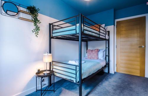 Formby Apartment | Stunning 2 Bed Apt By Greenstay Serviced Accommodation - Perfect For SHORT & LONG STAYS - Couples, Families, Business Travellers & Contractors All Welcome - 7