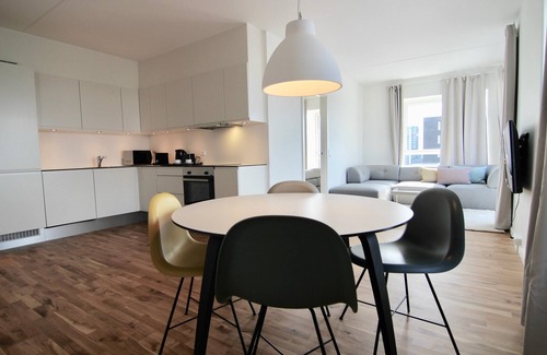 Amager Apartment | Stunning 2-BR with balcony & fantastic views - 170