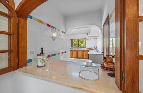 Carvoeiro House | Stunning 4 bedroom villa with heated pool and sea views in exclusive area