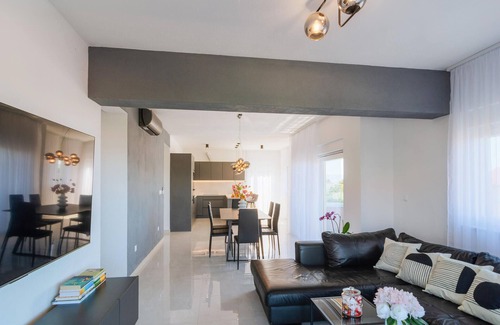 Kastel Gomilica Apartment | Stunning apartment in Kastel Gomilica
