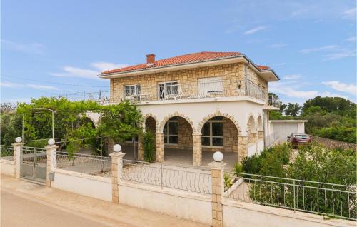 Gornje Selo Apartment | Stunning Apartment In Gornje Selo
