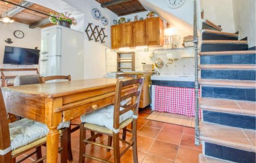 Mezzanego Apartment | Stunning Apartment In Mezzanego