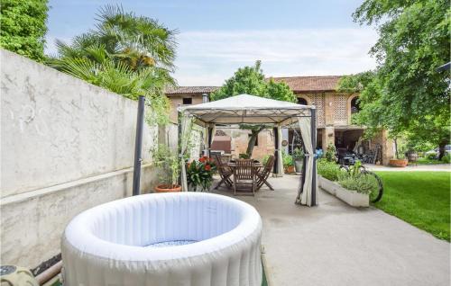 Rivignano Teor Apartment | Stunning Apartment In Rivignano Teor