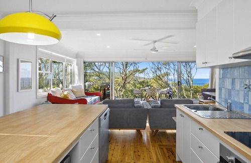 Killcare House | Stunning beaches, secluded bays, beautiful birds and bush walks galore!
