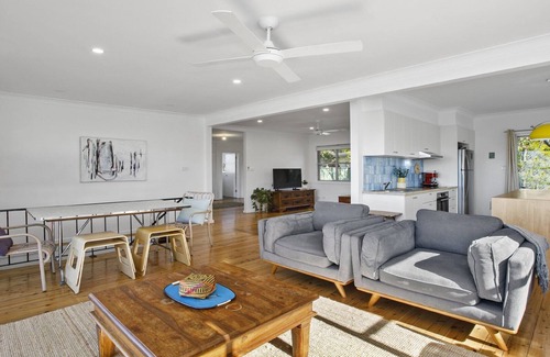Killcare House | Stunning beaches, secluded bays, beautiful birds and bush walks galore!