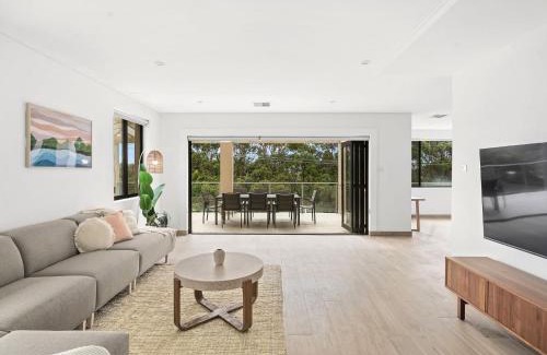 Copacabana House | Stunning Beachside Unit, Great amenities and Space