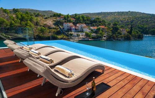 Sutivan Villa | Stunning Brac Villa 5 Bedrooms Villa Infinite Stunning Sea Views & Seafront Location Sutivan