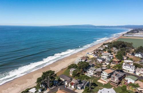 La Selva Beach House | Stunning Coastal Cottage with Views of Monterey Bay