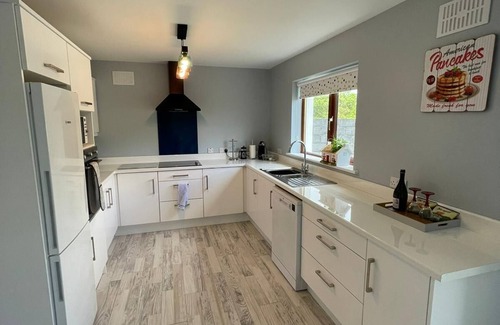 Dingle House | Stunning Coastal property located in Dingle Town on the Wild Atlantic Way.