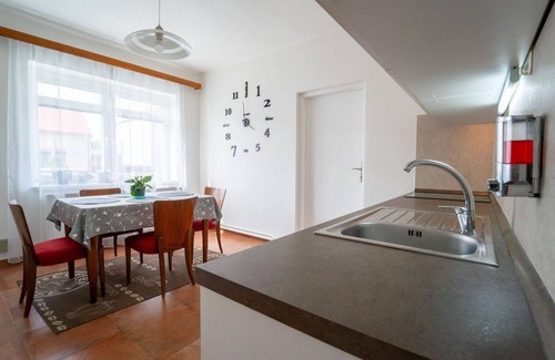 Kolin 2 House | Stunning private villa for 5 guests with WIFI, TV, terrace and pets allowed