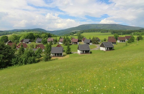 Rudnik u Vrchlabi House | Stunning private villa for 6 people with pool, WIFI, TV, terrace, pets allowed and parking