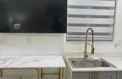 Hialeah Apartment | Stunning Deluxe Studio
