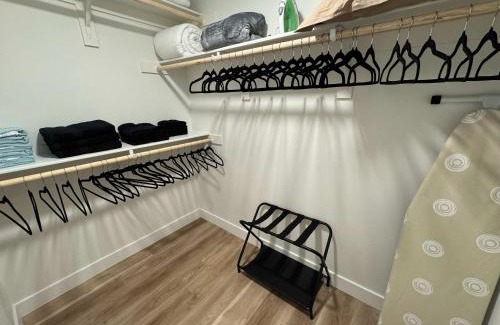 Lyon Street Apartment | Stunning Haven with Pool Gym Parking Close to Disneyland