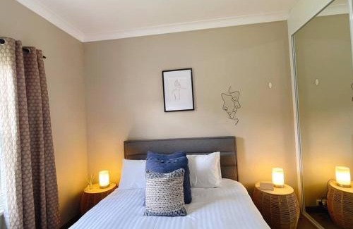 Glenorchy House | Stunning Hobart 3-bed home- close to shopping centers
