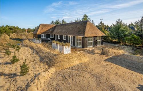 Blavand House | Stunning Home In Blåvand With Sauna