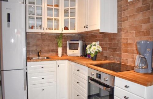 Granna House | Stunning Home In Gränna With Kitchen