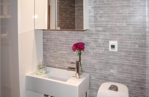Granna House | Stunning Home In Gränna With Kitchen