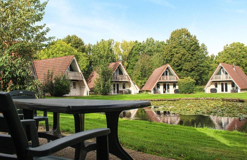 Gramsbergen House | Stunning home in Gramsbergen with WiFi