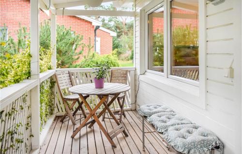 Ljunghusen House | Stunning Home In Höllviken With Wifi