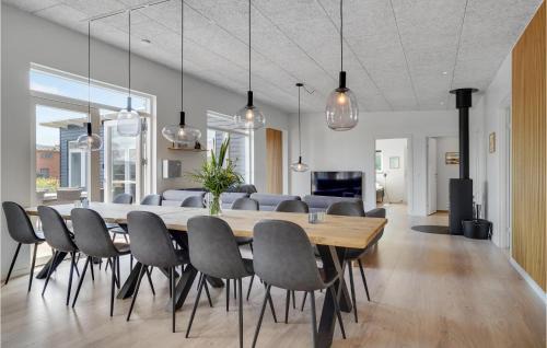 Fynshav House | Stunning Home In Haderslev With Sauna
