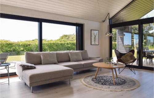 Østerskov House | Stunning Home In Humble With Kitchen