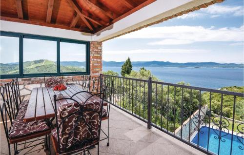 Kremena House | Stunning Home In Klek With Jacuzzi